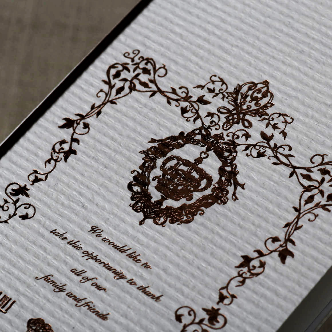 GOTHIC CHARM whiteゴシックチャーム　白　A4