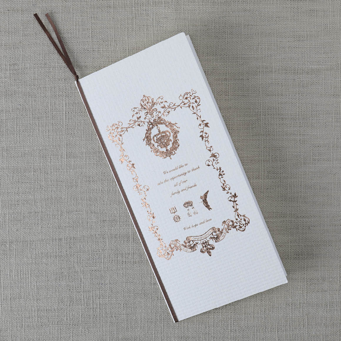 GOTHIC CHARM whiteゴシックチャーム　白　A4